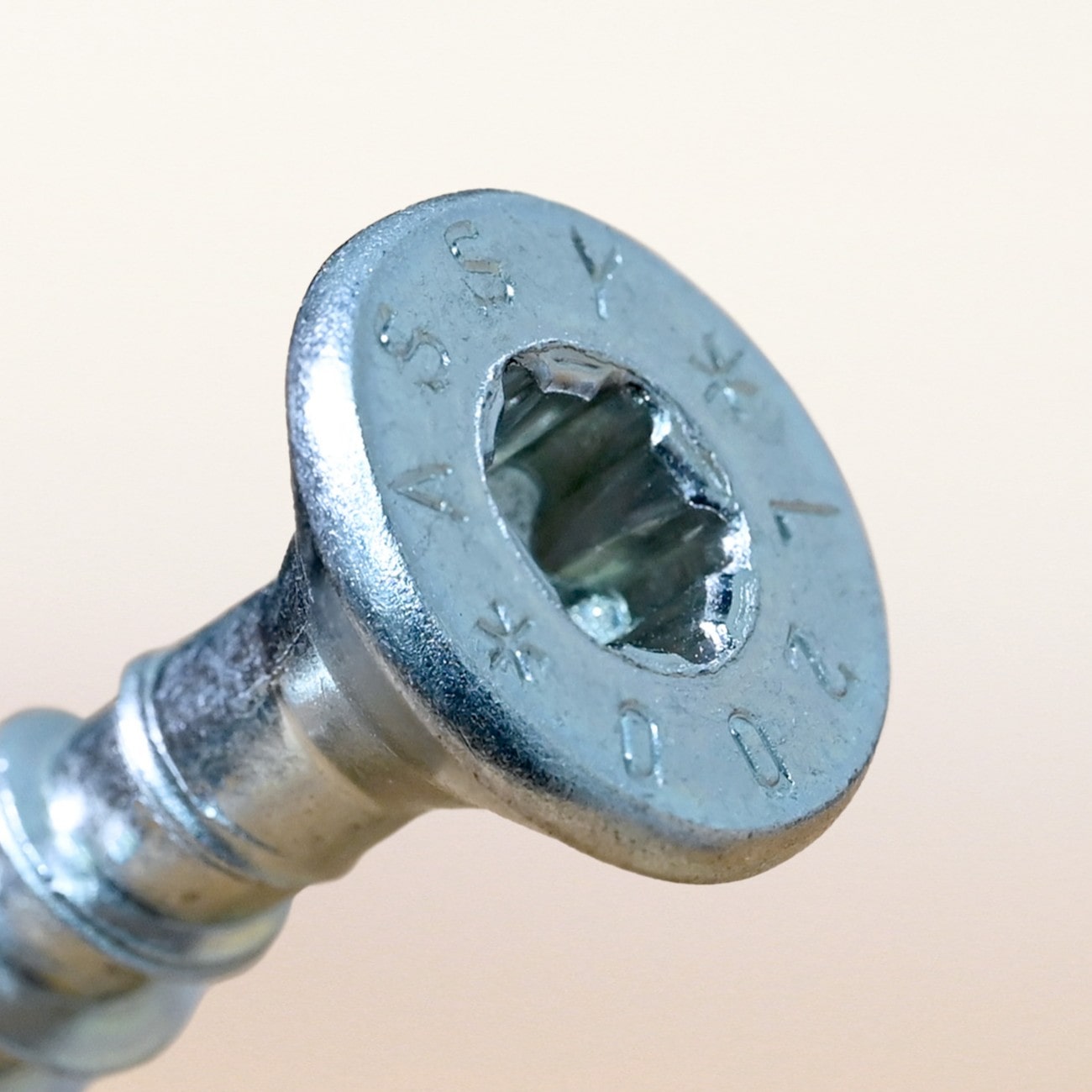 Countersunk head, featured in ASSY VG CSK fully threaded self-tapping screws STS and designed to ensure a clean architectural finish in mass timber construction